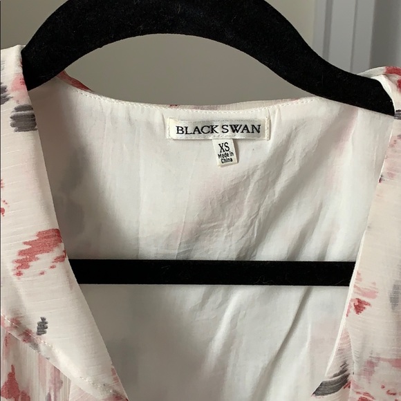 BLACK SWAN - Chiffon Floral Blouse - Picture 2 of 3